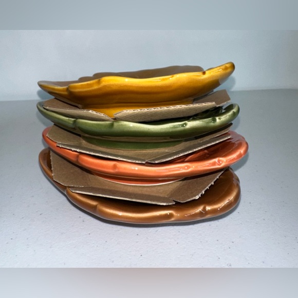 COPY - Barbara Eigen Crate & Barrel Leaf Shaped Appetizer Set of 4 Different Co… - Picture 15 of 15